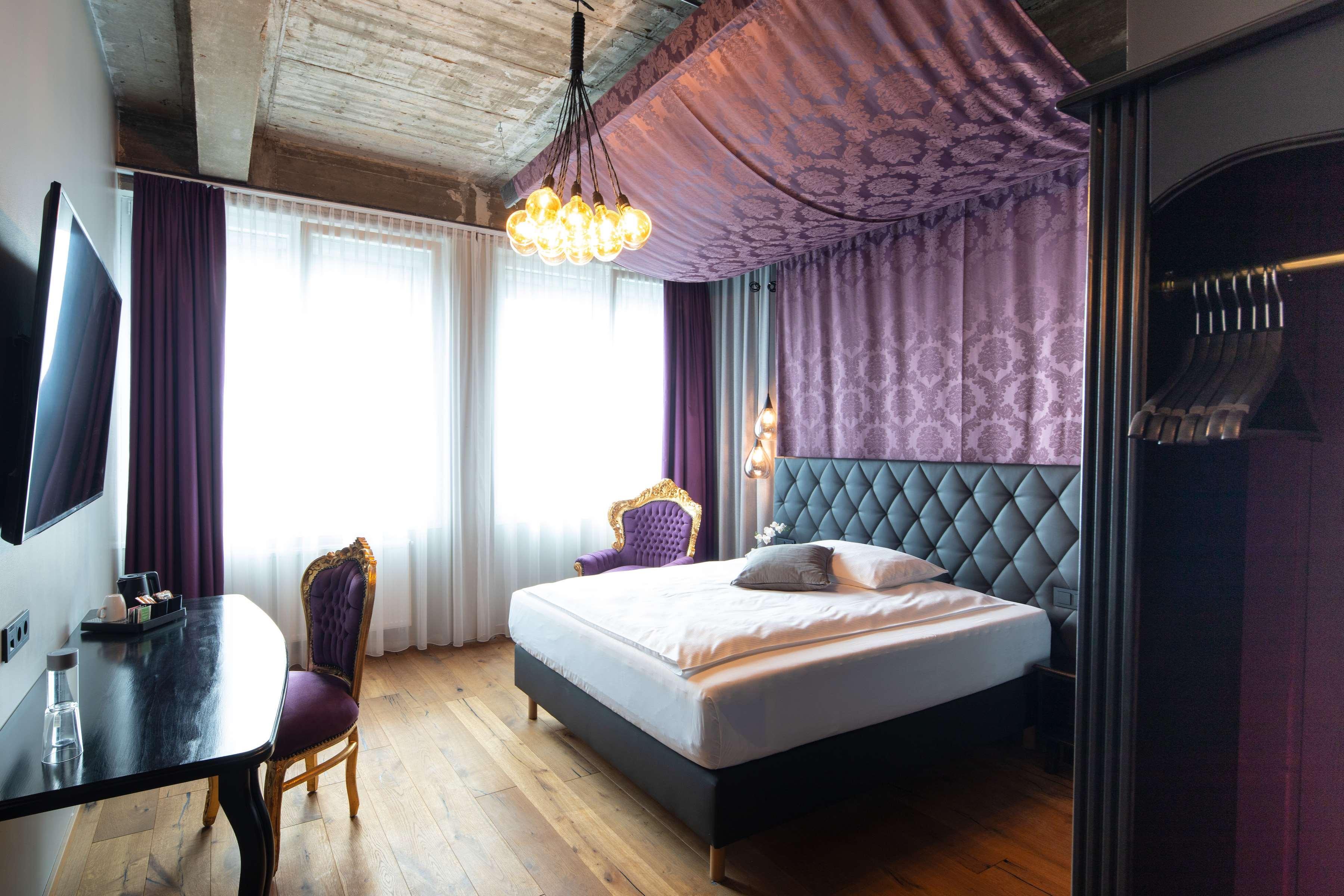 Loftstyle Hotel Eningen; Sure Hotel Collection By BW Eningen unter Achalm Esterno foto